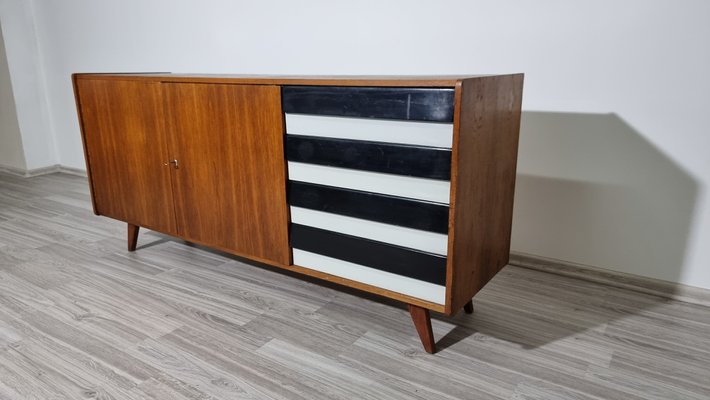 Sideboard attributed to Jiri Jiroutek for Interier Praha, 1960s-QJA-1420586