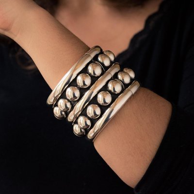 Silver Cuff Bracelet-OLU-896427