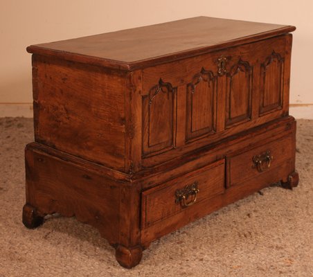 Small 18th Century English Chest in Oak-HPU-1057005