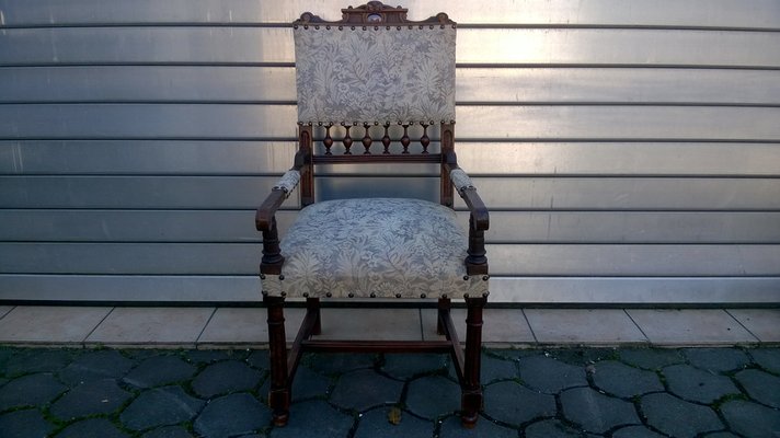 Small 19th Century Oak Throne Chair with Armrests, 1890s-WQQ-1420615