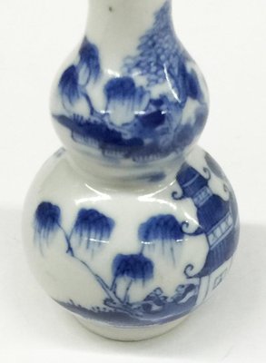 Small Antique Chinese Blue & White Double-Gourd Porcelain Vase-UCH-1224785