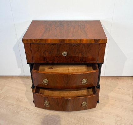 Small Biedermeier Dresser in Walnut, Austria, Vienna, 1830s-NNB-1784664