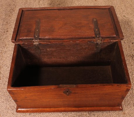 Small Colonial Chest, 1700s-HPU-1722257