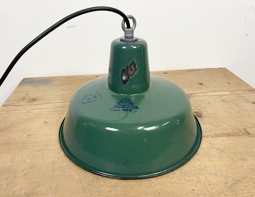 Small Industrial Green Enamel Pendant Lamp, 1960s-CGF-1368580