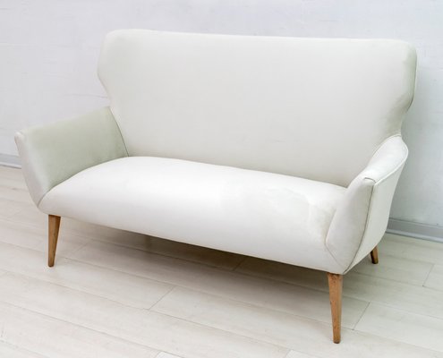 Small Italian Gio Ponti Style Velvet Sofa, 1950s-FER-859573