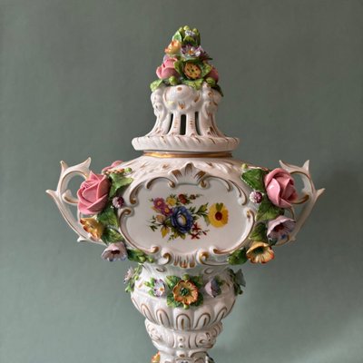 Small Vase with Decorative Flower Details-ALF-2033566