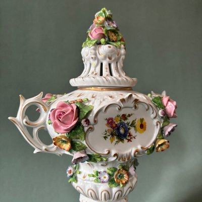 Small Vase with Decorative Flower Details-ALF-2033566