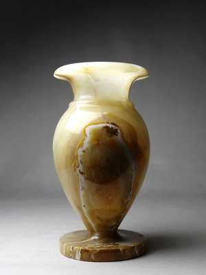 Small Vintage Italian Baluster Vase in Honey Onyx, 1960s-GRD-2021842