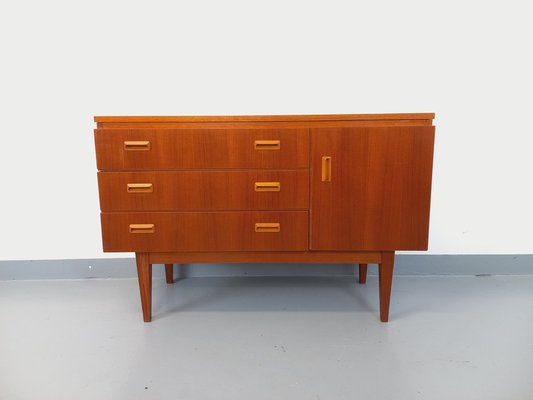 Small Vintage Scandinavian Sideboard in Teak, 1960s-AHO-1821154