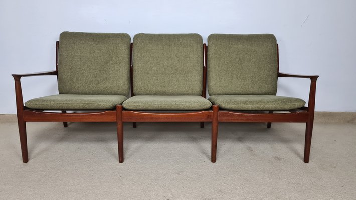 Sofa by Svend Åge Eriksen, 1960s-ZQS-1751789