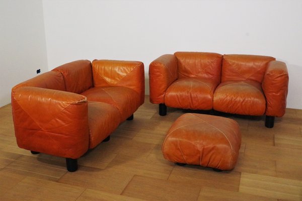 Sofas and Poufs in Orange Leather Marius & Marius by Mario Marenco for Arflex, 1970s, Set of 3-KNM-1049393