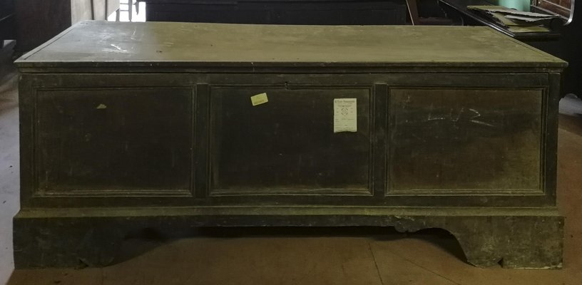 Solid Walnut Chest with Three-Panel Front, Italy, Early 19th Century-RAQ-1300546