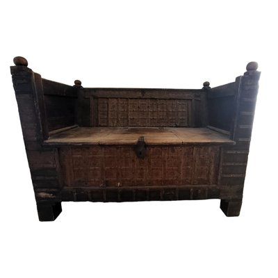 Spanish Bank with Wooden Chest-TCS-1742963