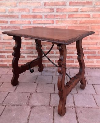 Spanish Side Table in Chestnut with Carved Lyre Legs, 18th-Century-NOU-828497