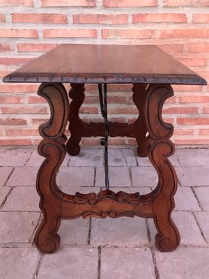 Spanish Side Table in Chestnut with Carved Lyre Legs, 18th-Century-NOU-828497