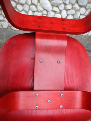 Stained Red LCW Lounge Chair by Charles & Ray Eames for Herman Miller / Evans Products Company, 1948-ZM-1074254