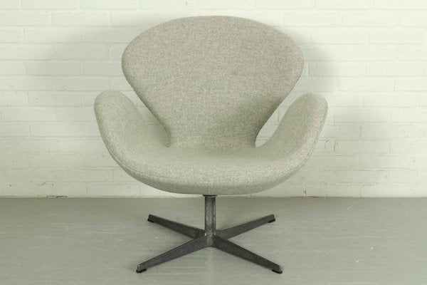 Swan Chair by Arne Jacobsen for Fritz Hansen, 1960s-ZA-1259797