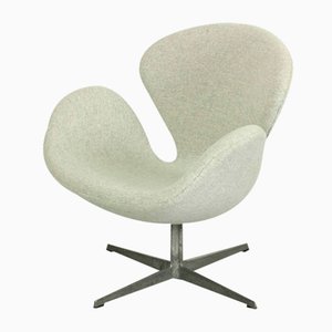 Swan Chair by Arne Jacobsen for Fritz Hansen, 1960s-ZA-1259797