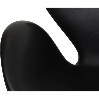 Swan Chair in Black Aura Leather by Arne Jacobsen, 2000s-MTD-2017019