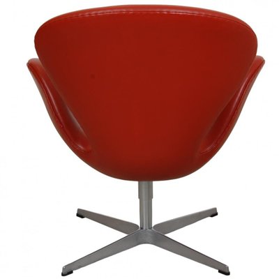 Swan Chair in Original Red Leather by Arne Jacobsen, 2000s-MTD-1769496