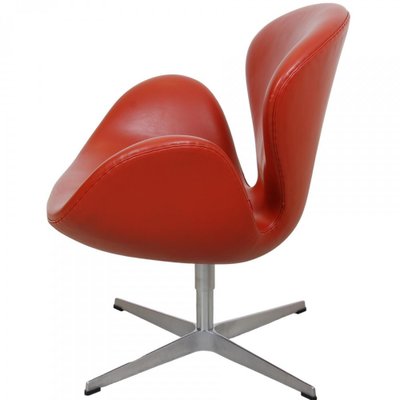 Swan Chair in Original Red Leather by Arne Jacobsen, 2000s-MTD-1769496