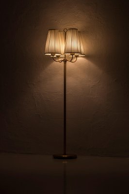 Swedish Modern Floor Lamp in Brass, 1940s-KO-1797712