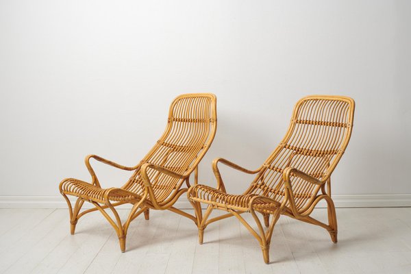 Swedish Modern Rattan Lounge Chairs and Footstool attributed to Bruno Mathsson for Dux, 1970s, Set of 3-MJF-1772916