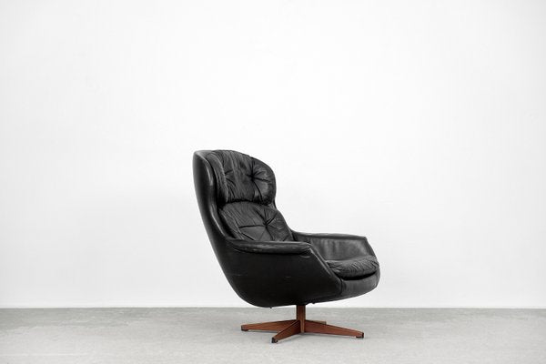 Swedish Modernist Leather Swivel Lounge Chair From Selig Imperial, 1970s-ZAA-1143599