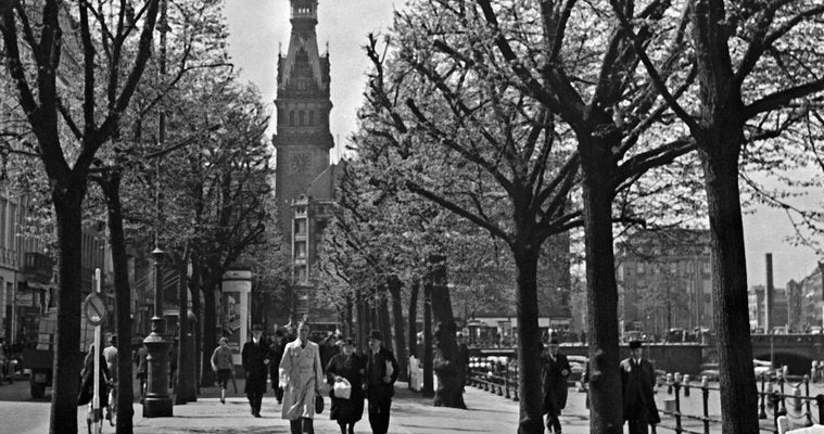 Taking a Walk at Alster to City Hall Hamburg, Germany 1938, Printed 2021-DYV-992032