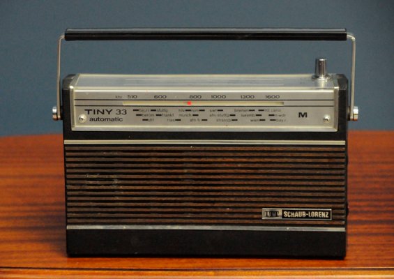 Tiny 33 Automatic Radio from ITT Schaub-Lorenz-KDW-1300252