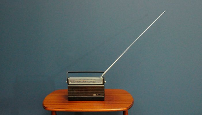 Tiny 33 Automatic Radio from ITT Schaub-Lorenz-KDW-1300252