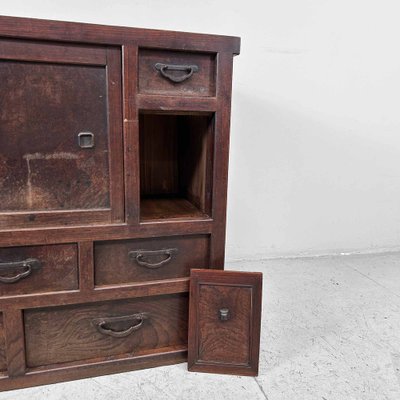 Traditional Taishhō Japanese Storage Cabinet, 1920s-DWL-1805373