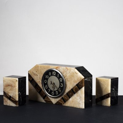 Triptych Clock in Marble-RAQ-1820395