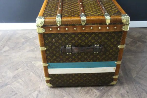 Trunk in Monogram from Louis Vuitton, 1920s-YF-2040231