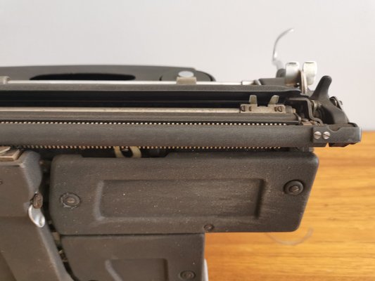 Typewriter from Olivetti, Italy, 1940s-OZE-1700508