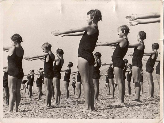 Unknown, Swimmer Girls, Vintage B/W Photo, 1930s-ZCI-987370