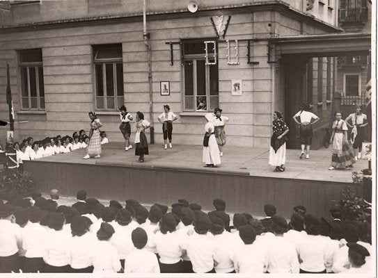 Unknown, Women Theatre for Women, Photograph, 1930s-ZCI-988829