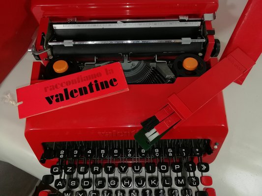 Valentine Red Writing Machine by Ettore Sottsass for Olivetti, 1968-HNE-1385482