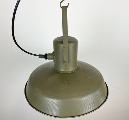 Vintage Army Pendant Lamp in Green Iron, 1960s-CGF-1299773