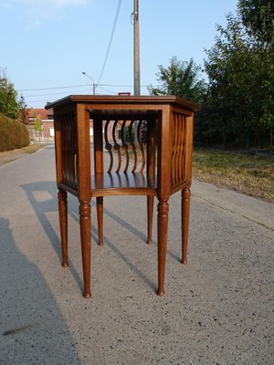 Vintage Art Deco Table in Swirled Walnut, 1930s-AWL-1373726