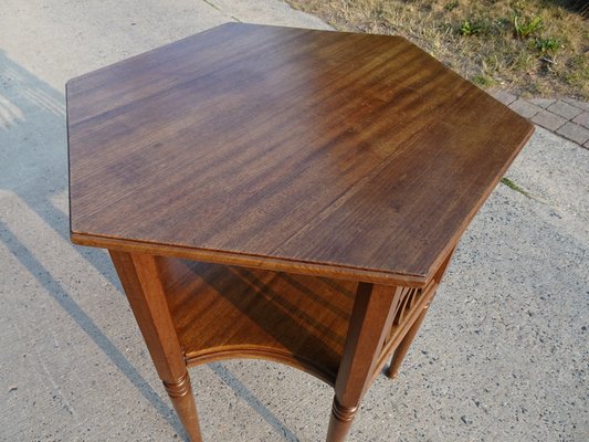 Vintage Art Deco Table in Swirled Walnut, 1930s-AWL-1373726