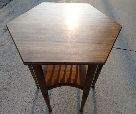 Vintage Art Deco Table in Swirled Walnut, 1930s-AWL-1373726