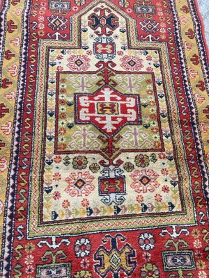 Vintage Azerbaïdjan Rug-YMM-1185684