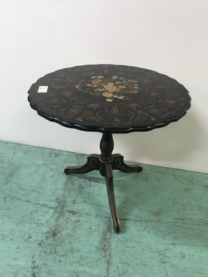 Vintage Black Flowery Pedestal-HLV-1428873