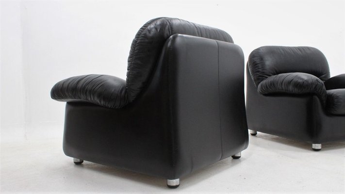 Vintage Black Leather Lounge Chairs, 1970s, Set of 2-ZQ-831491