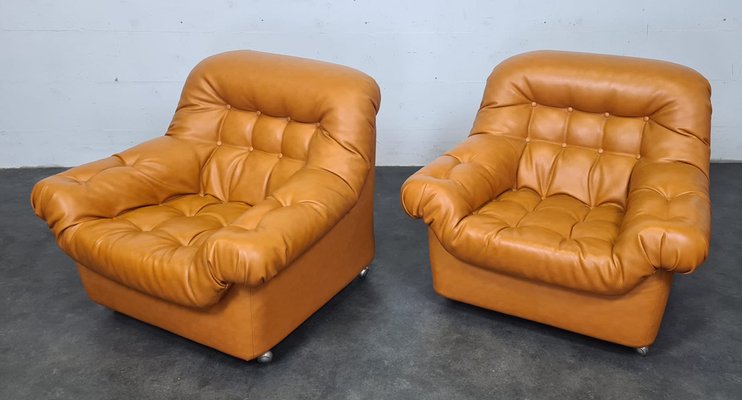 Vintage Brown Skai Lounge Chairs, 1960s, Set of 2-UYS-1397622