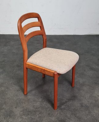 Vintage Chairs from Dyrlund, Denmark, 1970s, Set of 6-UYS-1735151