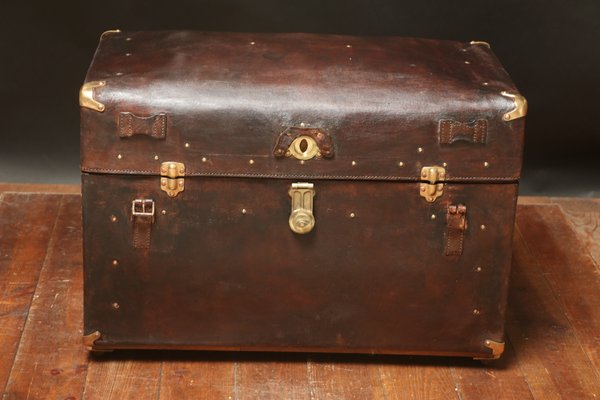 Vintage Curved Leather Trunk-EMZ-1430668