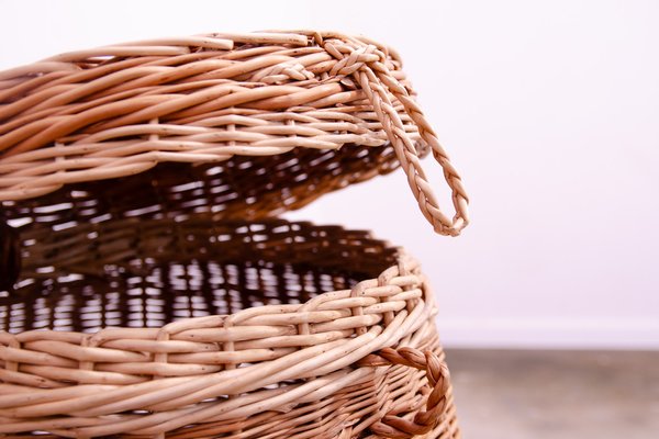 Vintage Czechoslovakiam Wicker Laundry Basket, 1970s-HXT-1770471