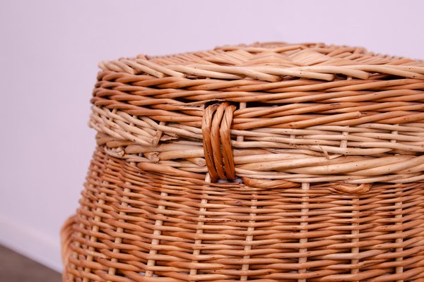 Vintage Czechoslovakiam Wicker Laundry Basket, 1970s-HXT-1770471